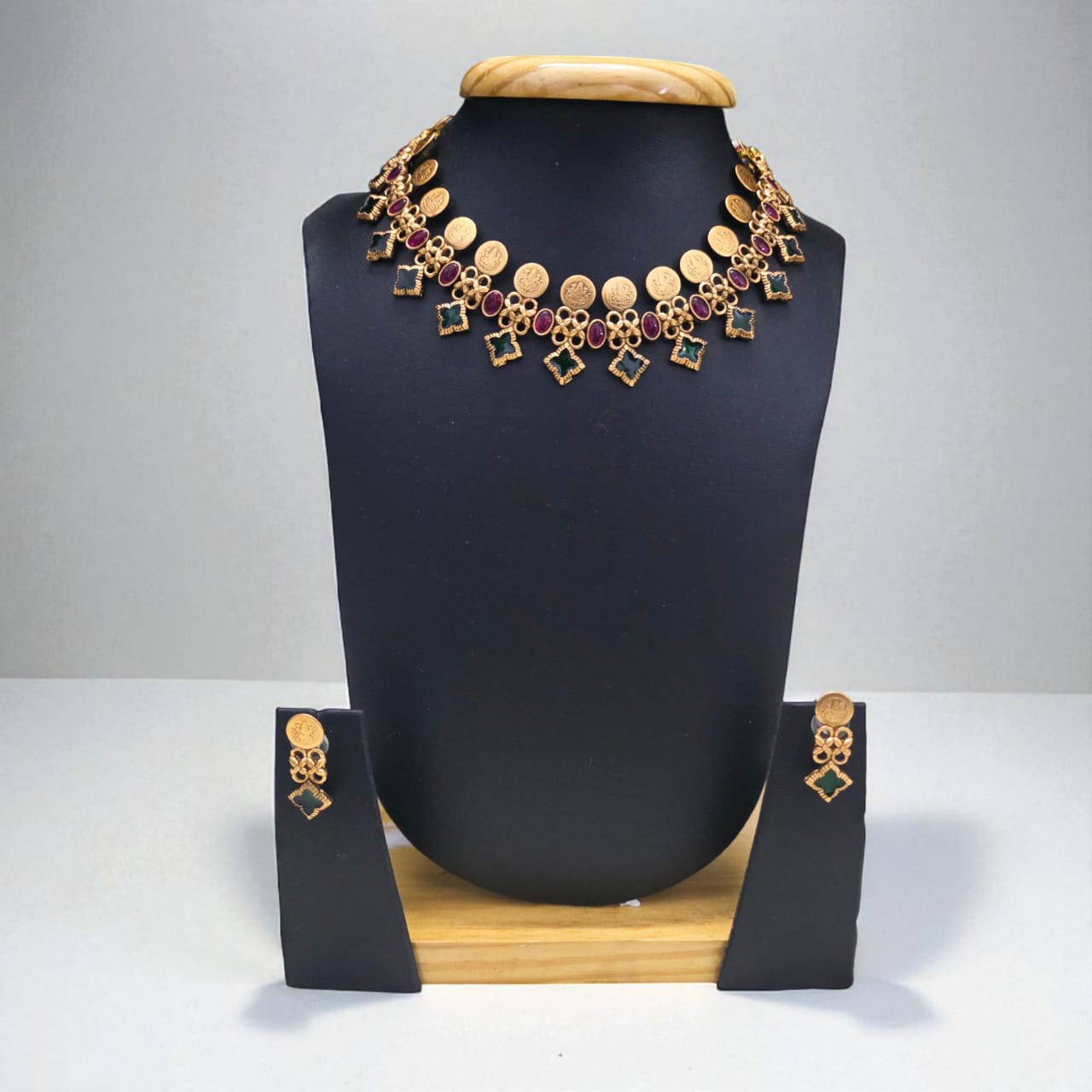 Antique Coin Temple Choker Necklace Set