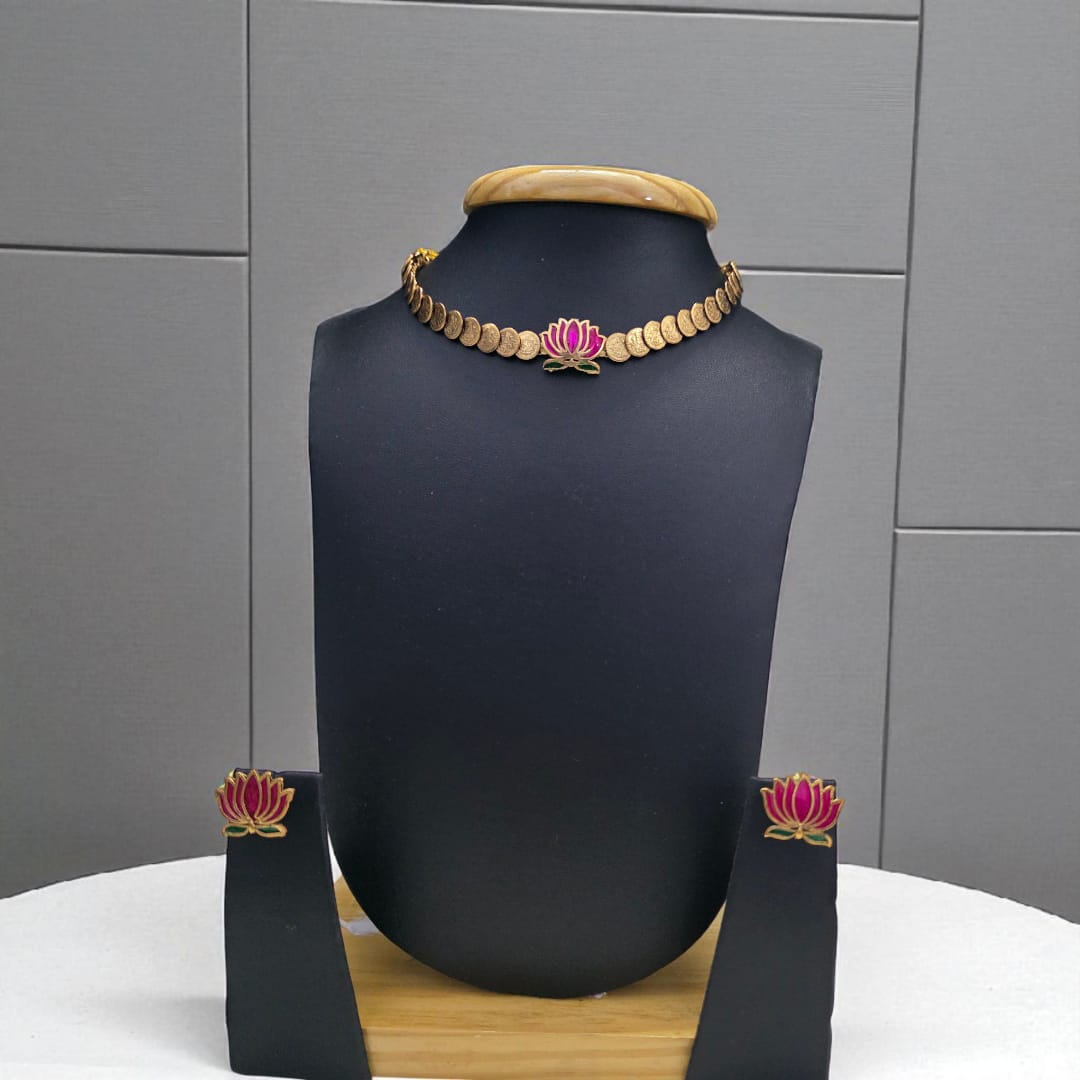 Lotus Coin Choker Necklace Set